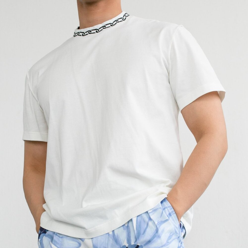 $3 START THURSDAY 9/19 @ 2pm: Louis Vuitton Jacquard Chain Ribbed Collar T-Shirt